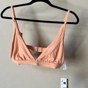 NWT APRICOT TRIANGLE BIKINI TOP - DIPPIN’ DAISY’S